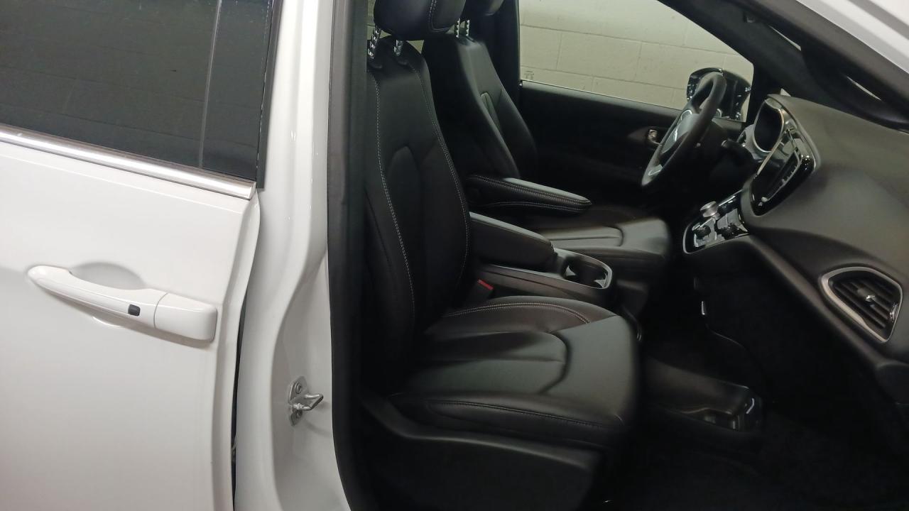 2026 Dodge Grand Caravan SXT 2WD Photo