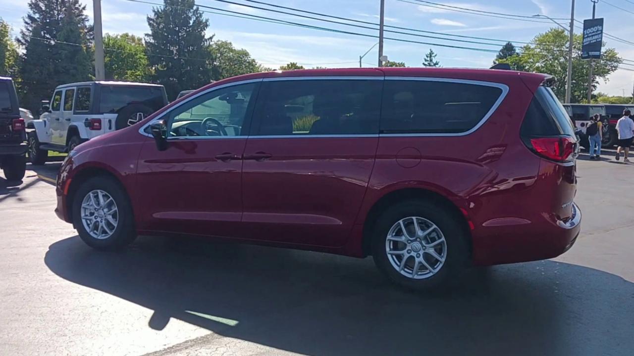 2026 Dodge Grand Caravan SXT 2WD Photo