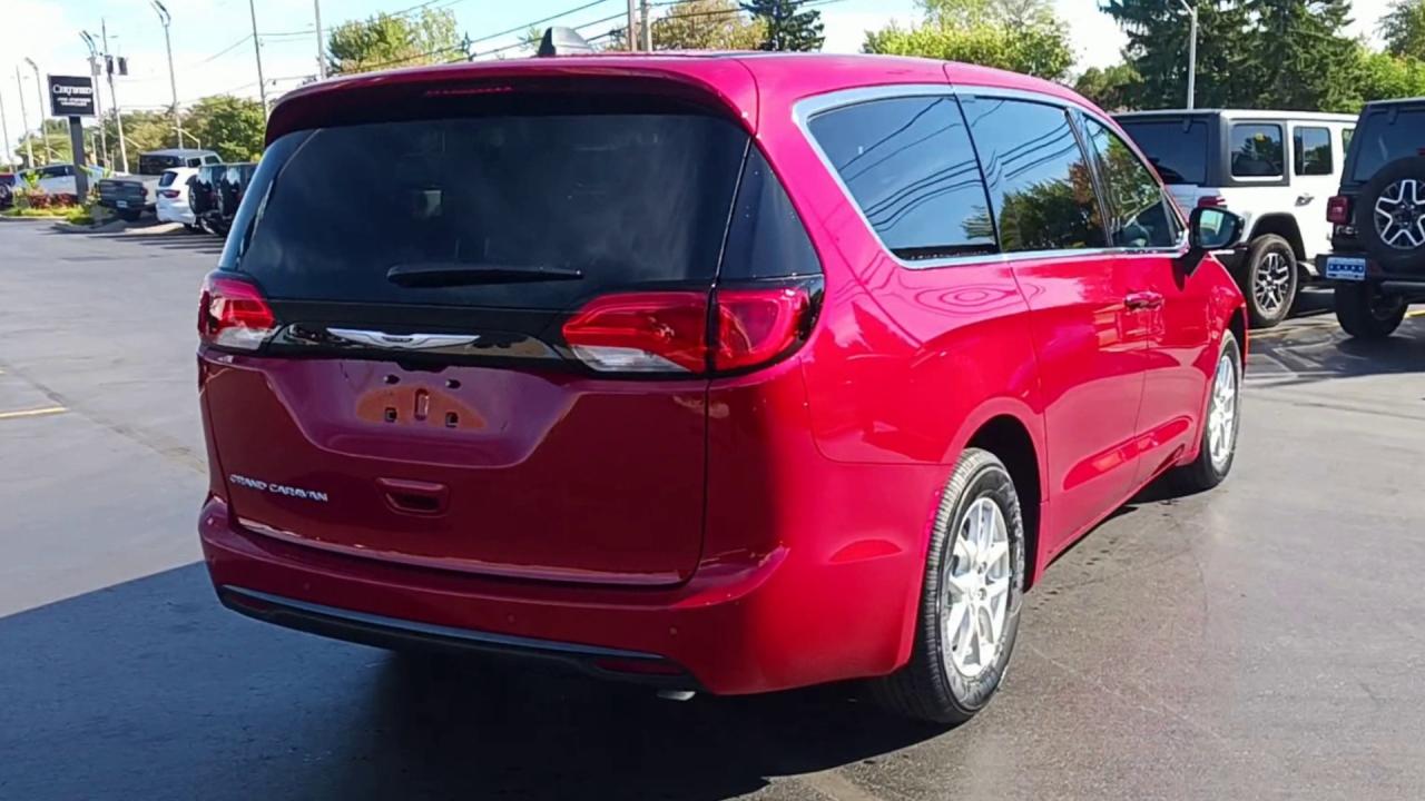 2026 Dodge Grand Caravan SXT 2WD Photo