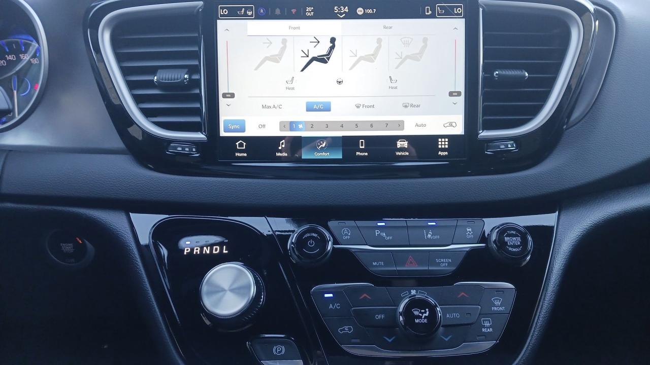 2026 Dodge Grand Caravan SXT 2WD Photo