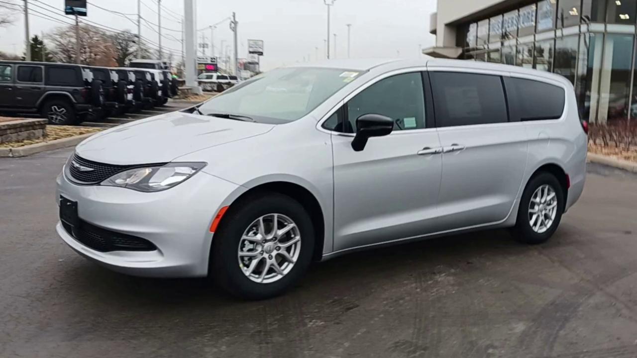 2026 Dodge Grand Caravan SXT 2WD Photo3