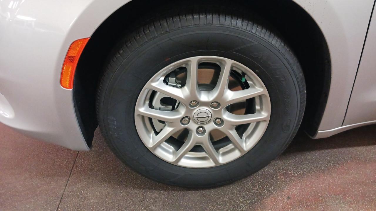 2026 Dodge Grand Caravan SXT 2WD Photo