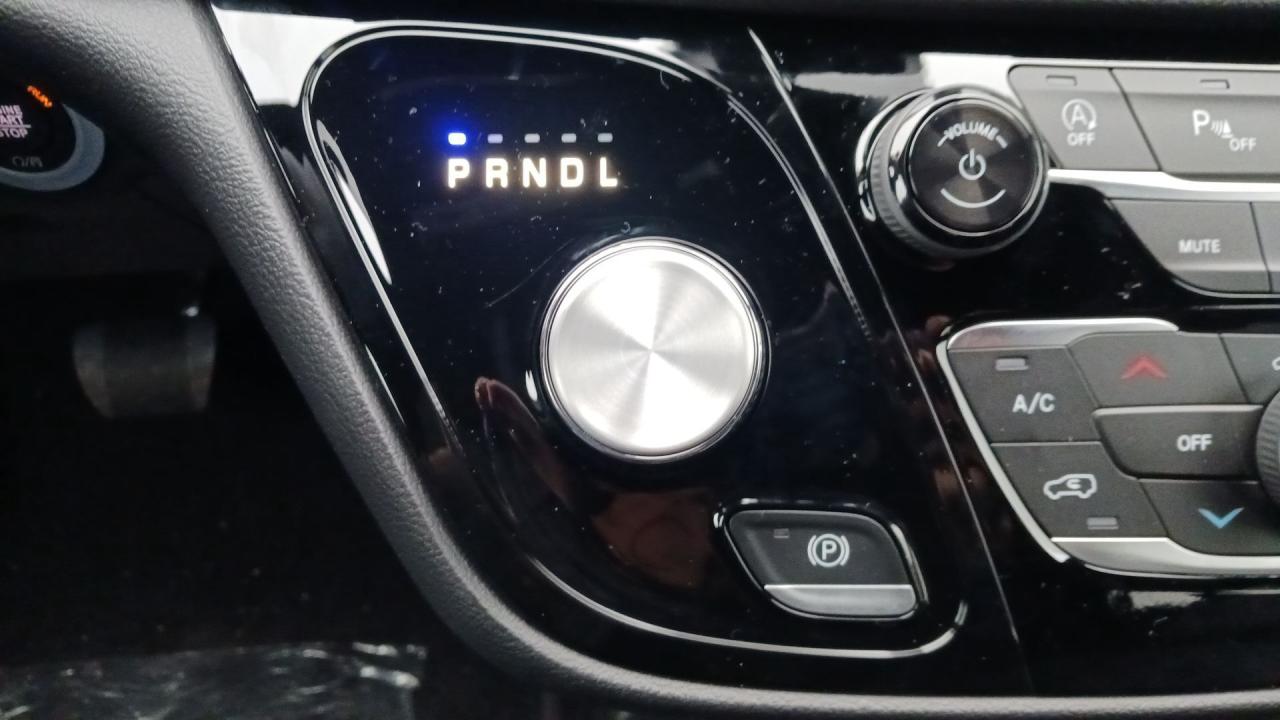 2026 Dodge Grand Caravan SXT 2WD Photo