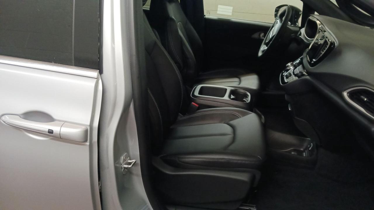 2026 Dodge Grand Caravan SXT 2WD Photo