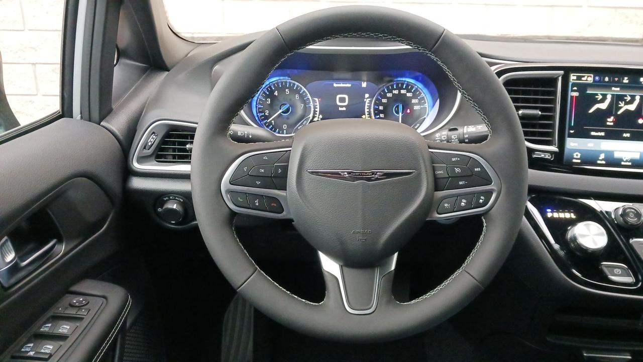 2026 Dodge Grand Caravan SXT 2WD Photo