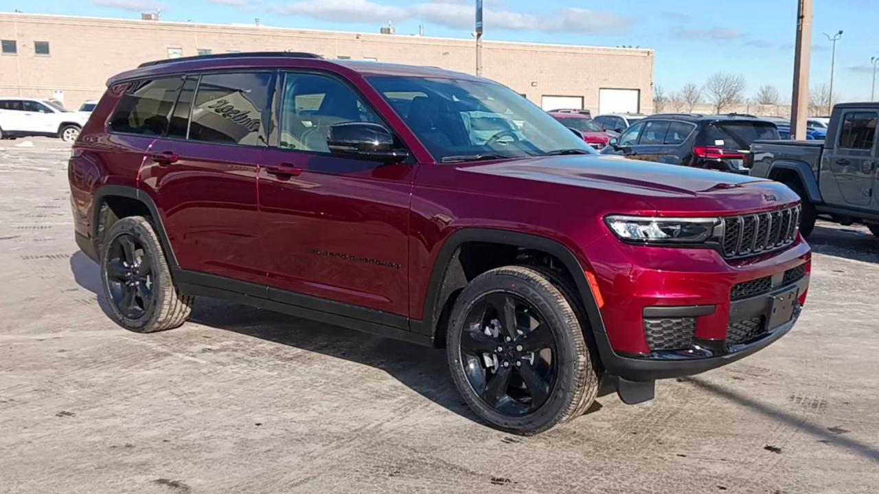 2025 Jeep Grand Cherokee L ALTITUDE 4X4 Photo