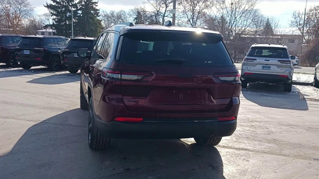 2025 Jeep Grand Cherokee L ALTITUDE 4X4 Photo