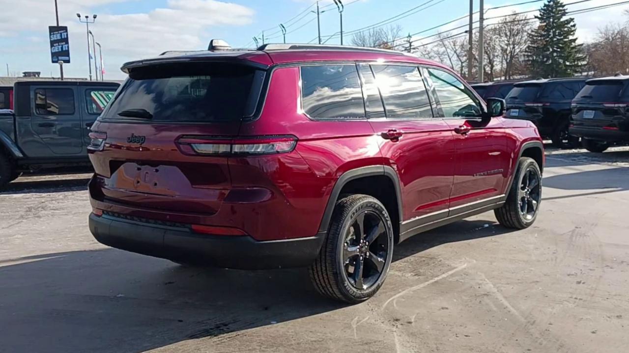 2025 Jeep Grand Cherokee L ALTITUDE 4X4 Photo