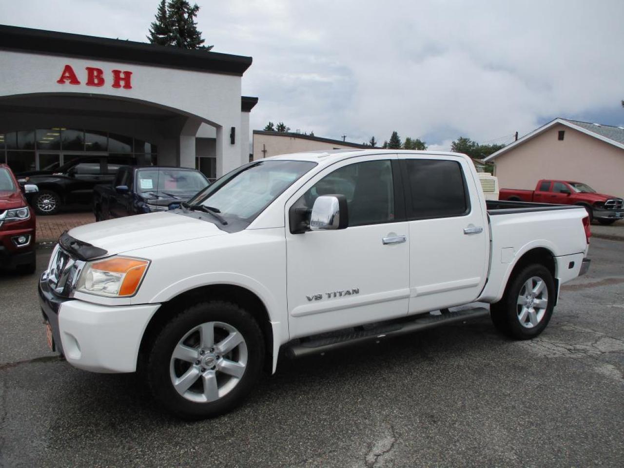 2009 Nissan Titan LE Crew Cab 4x4 - Photo #1