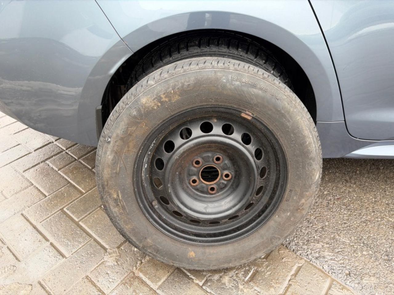 2022 Toyota Corolla L  -  LED Lights -  Apple CarPlay Photo