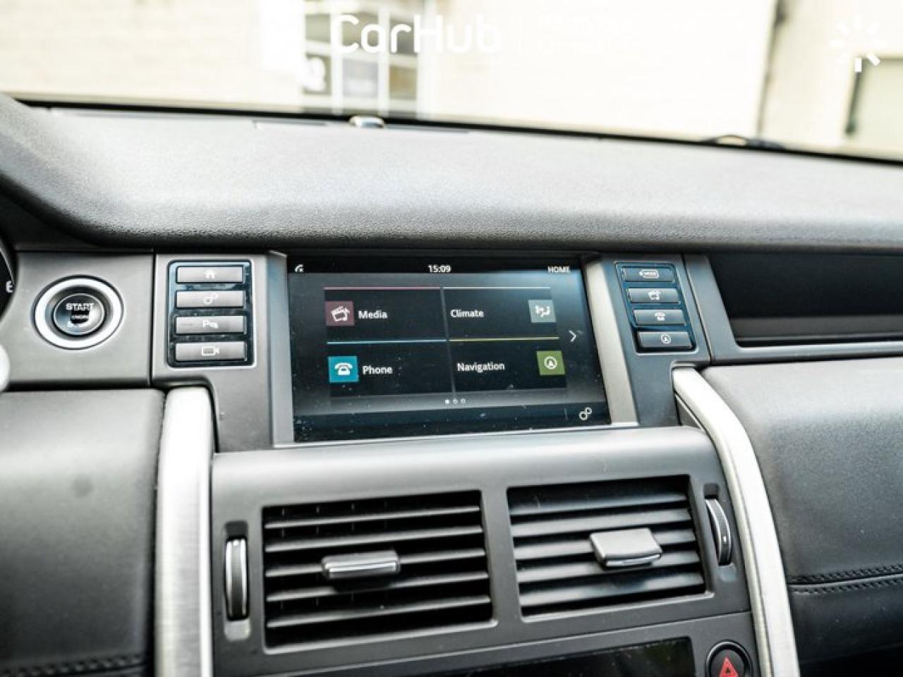 2016 Land Rover Discovery Sport HSE Photo