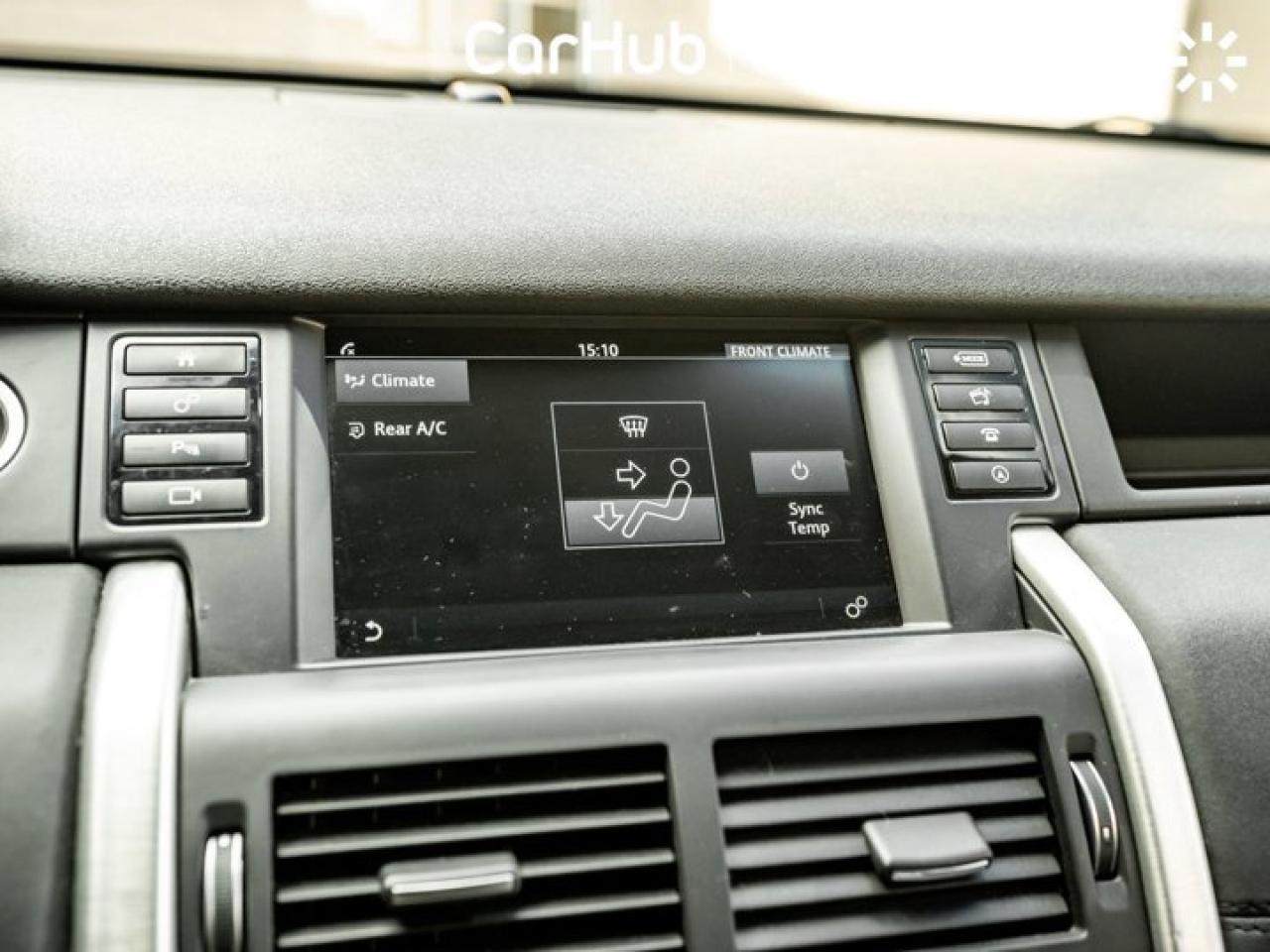 2016 Land Rover Discovery Sport HSE Photo