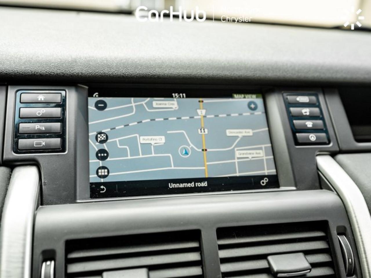 2016 Land Rover Discovery Sport HSE Photo