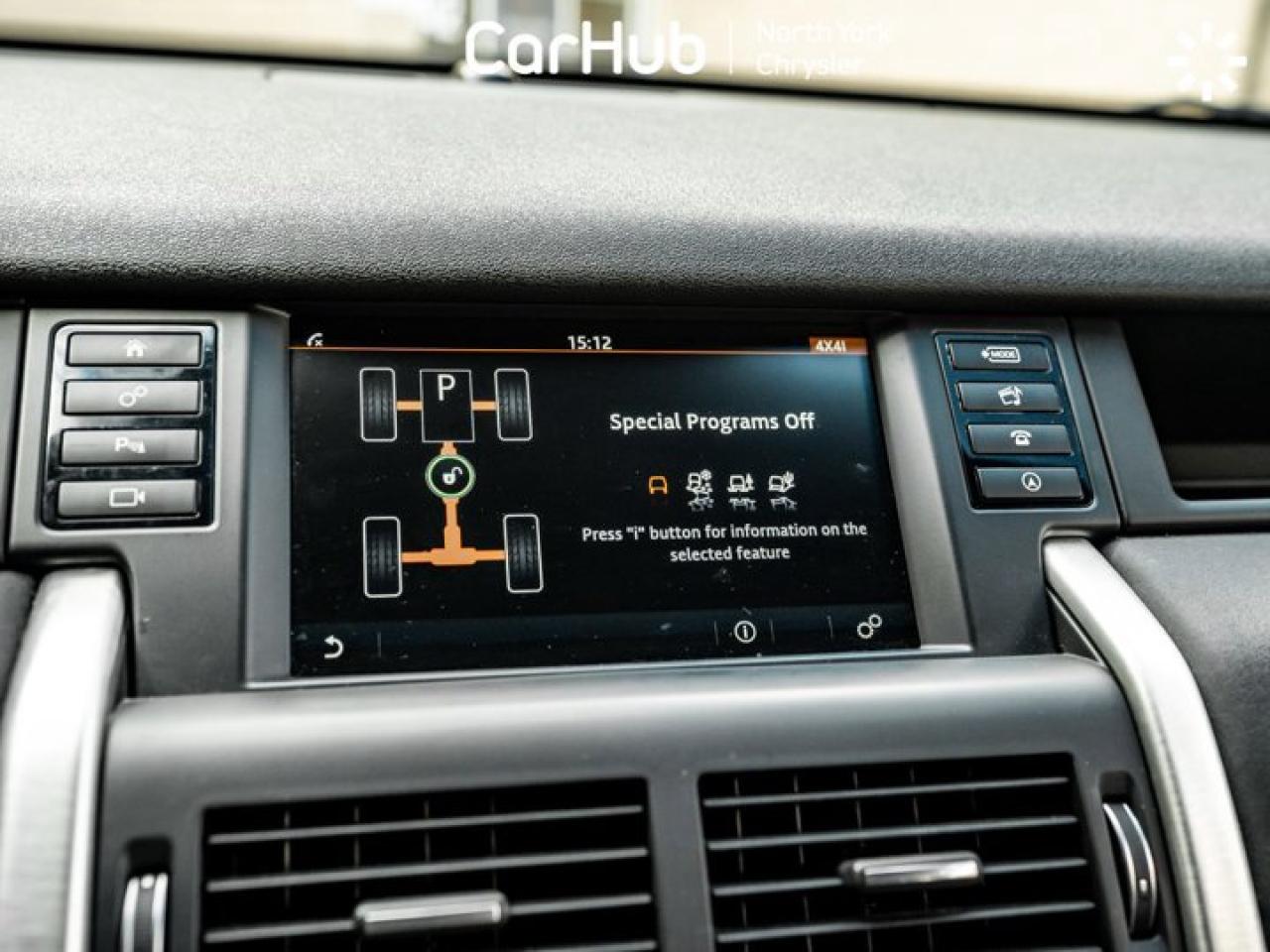 2016 Land Rover Discovery Sport HSE Photo