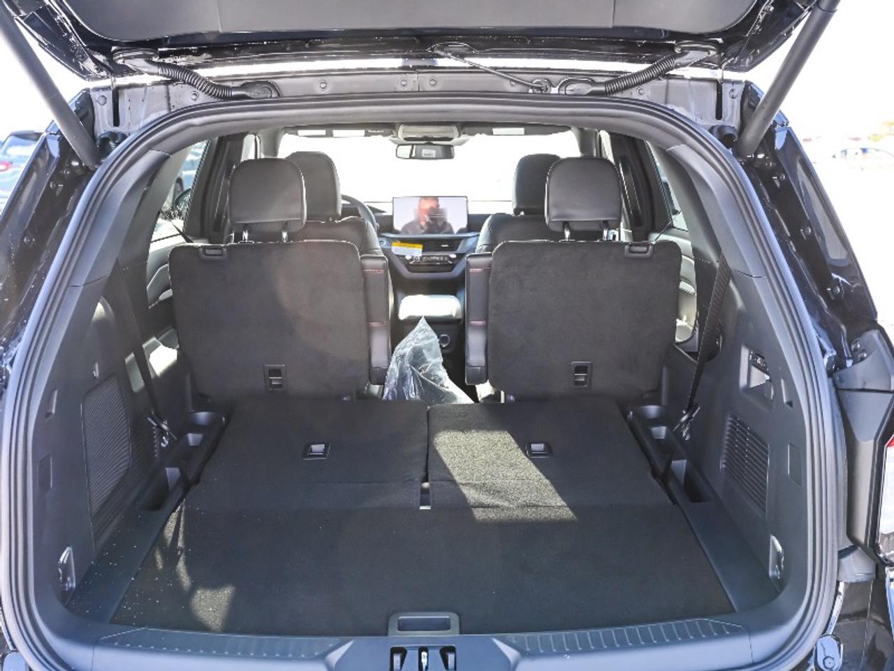 2026 Ford Explorer ST Photo