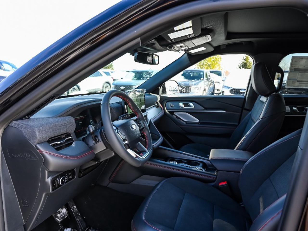 2026 Ford Explorer ST Photo