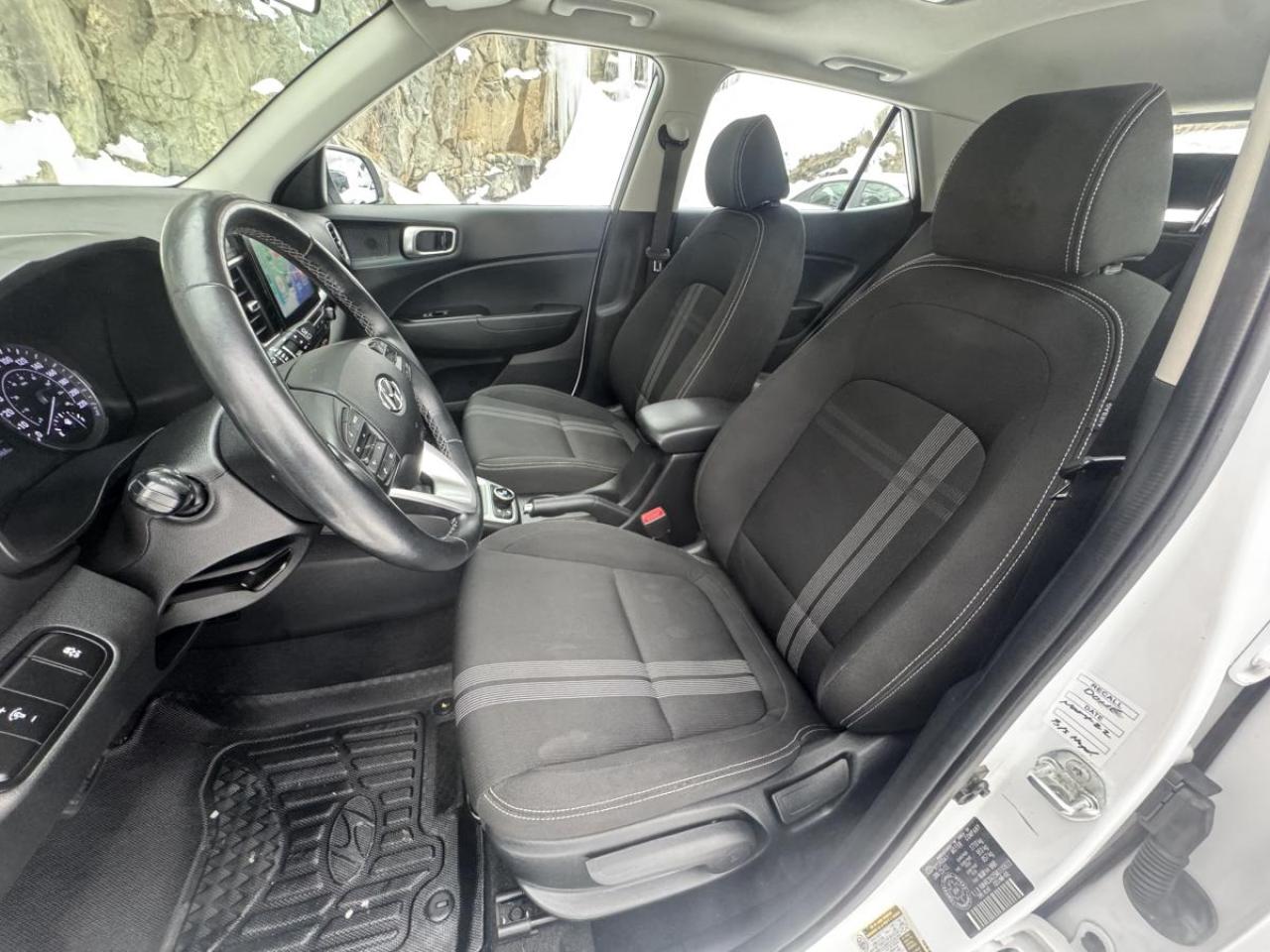 2021 Hyundai Venue Trend IVT Photo