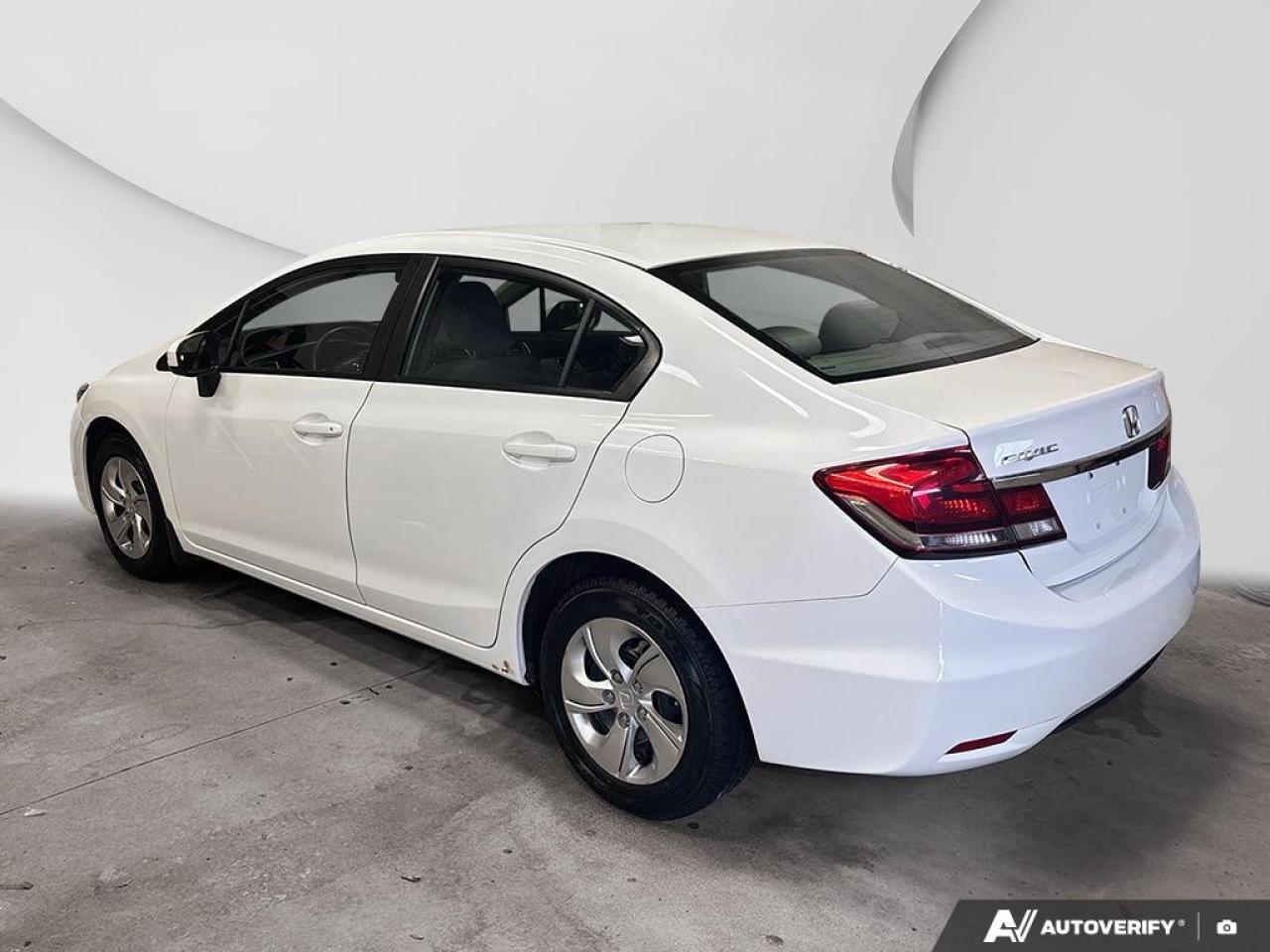 2015 Honda Civic Sedan LX  - Bluetooth -  Cruise Control Photo