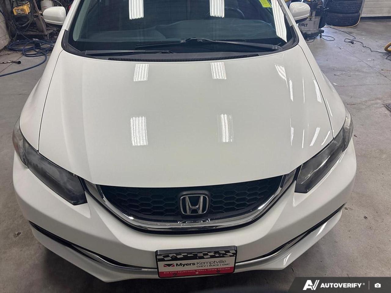 2015 Honda Civic Sedan LX  - Bluetooth -  Cruise Control Photo