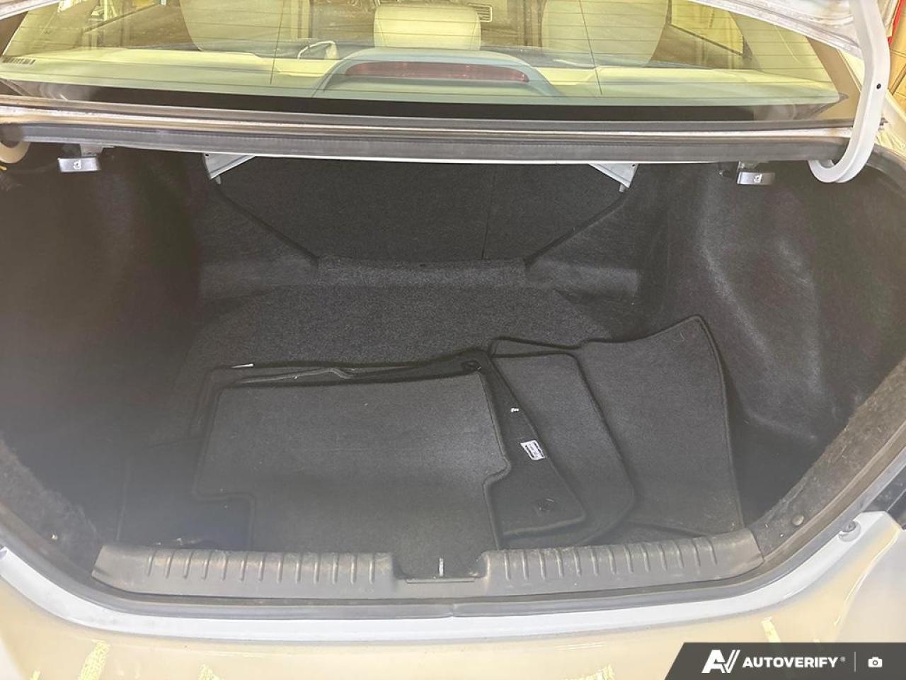 2015 Honda Civic Sedan LX  - Bluetooth -  Cruise Control Photo