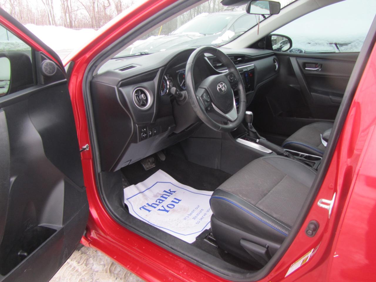 2018 Toyota Corolla SE 54km, LOADED, LTHR, CERTIFIED+WRTY $18990 Photo