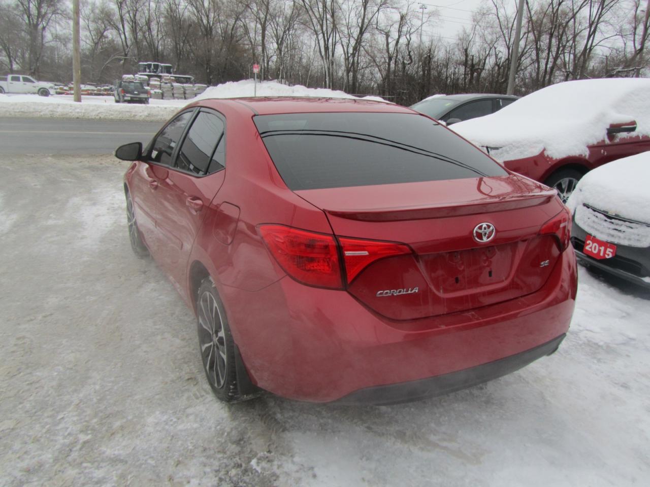 2018 Toyota Corolla SE 54km, LOADED, LTHR, CERTIFIED+WRTY $18990 Photo