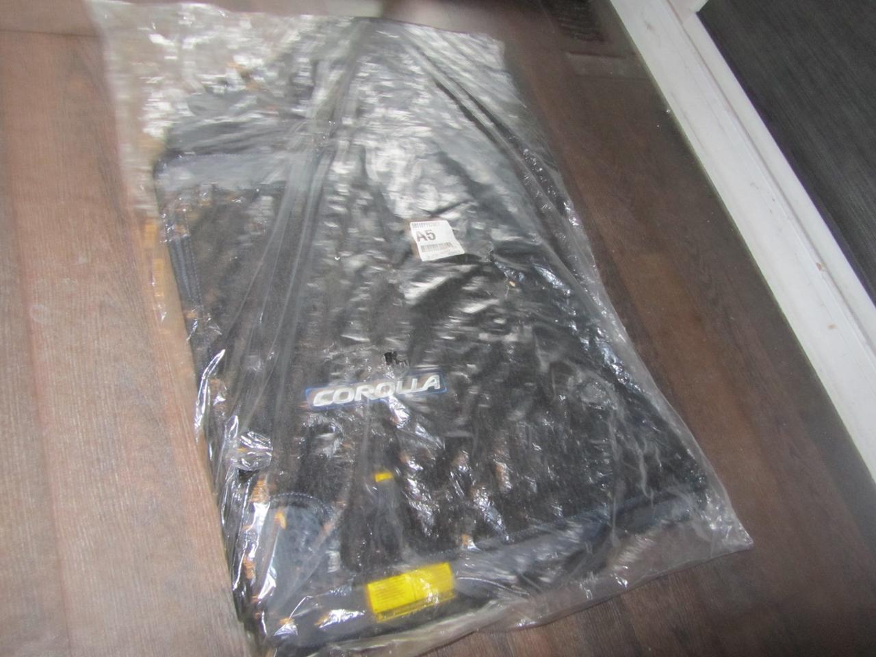 2018 Toyota Corolla SE 54km, LOADED, LTHR, CERTIFIED+WRTY $18990 Photo