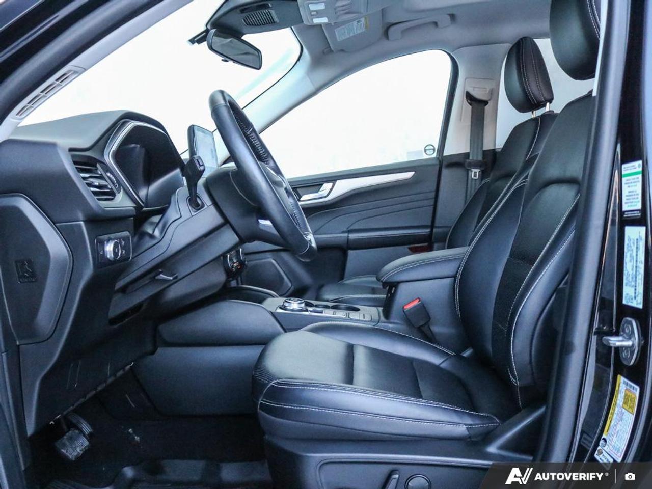 2021 Ford Escape SEL Photo