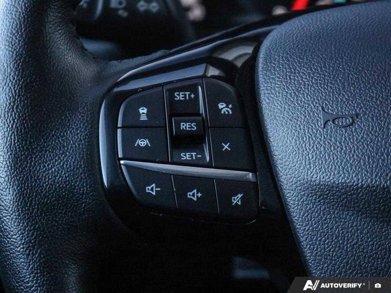 2021 Ford Escape SEL Photo