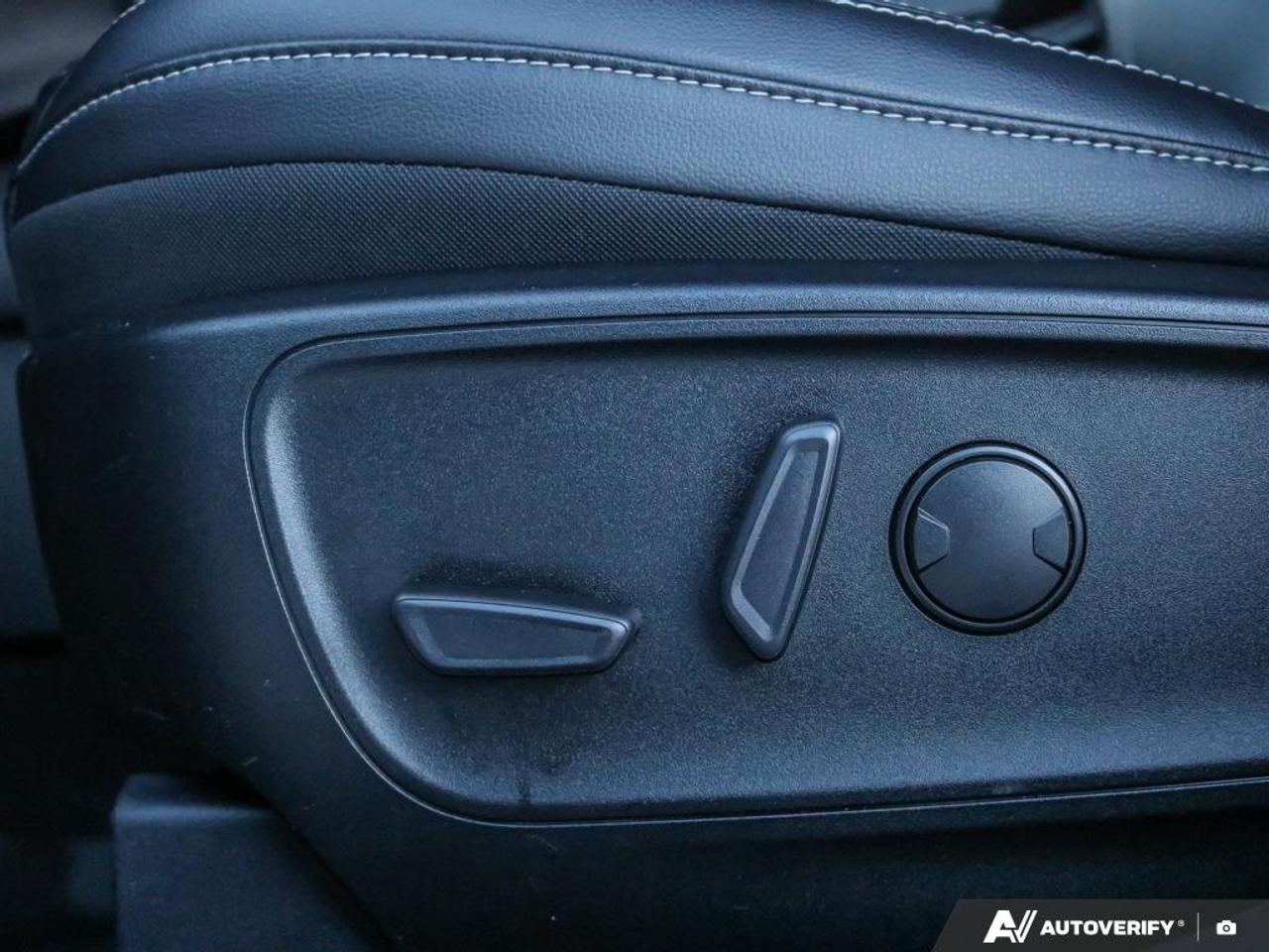 2021 Ford Escape SEL Photo