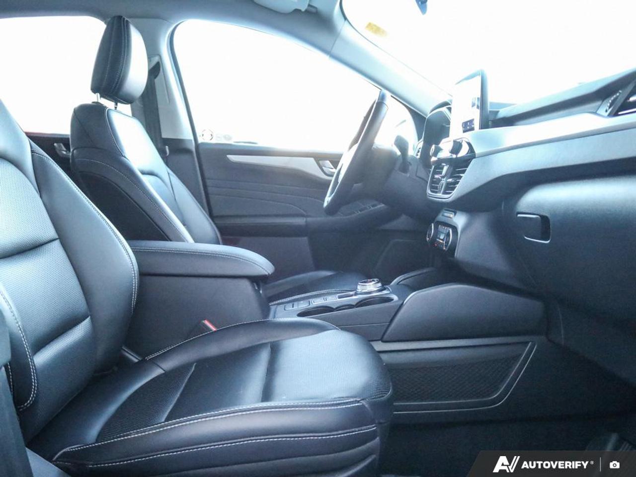 2021 Ford Escape SEL Photo