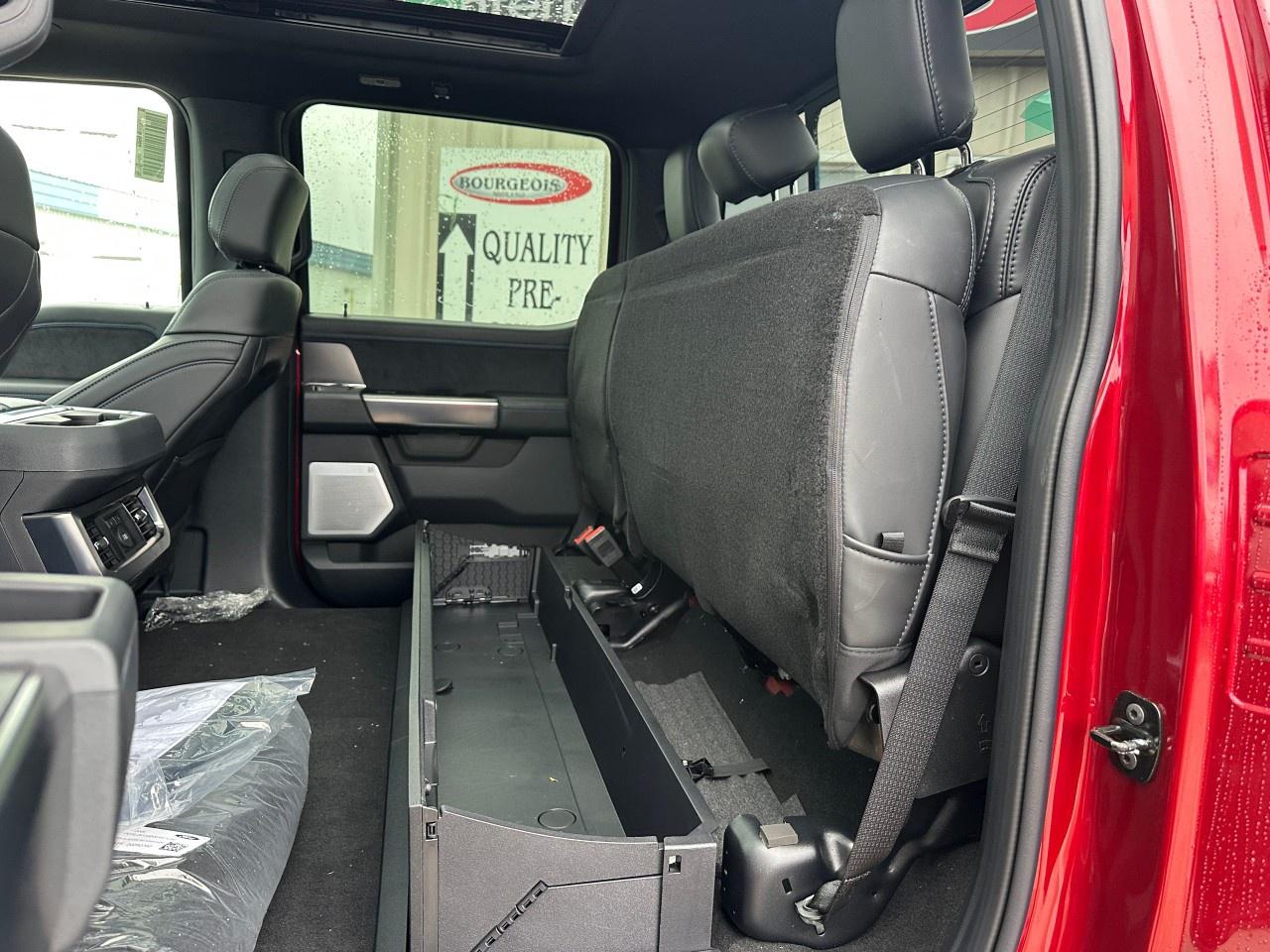 2026 Ford F-250 Super Duty SRW PLATINUM 4WD CREW CAB 6.75' BOX Photo