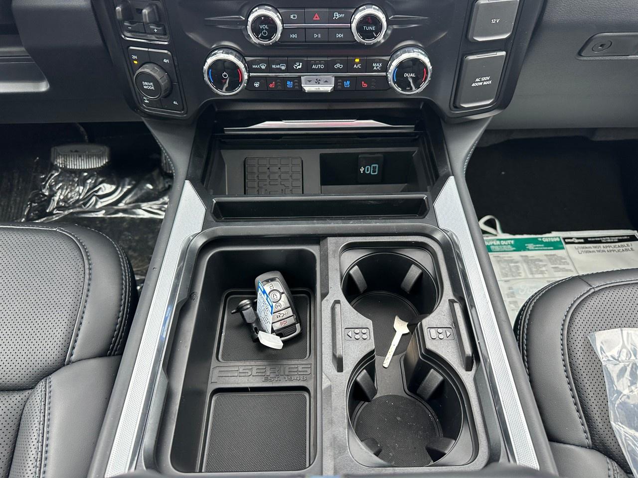 2026 Ford F-250 Super Duty SRW PLATINUM 4WD CREW CAB 6.75' BOX Photo