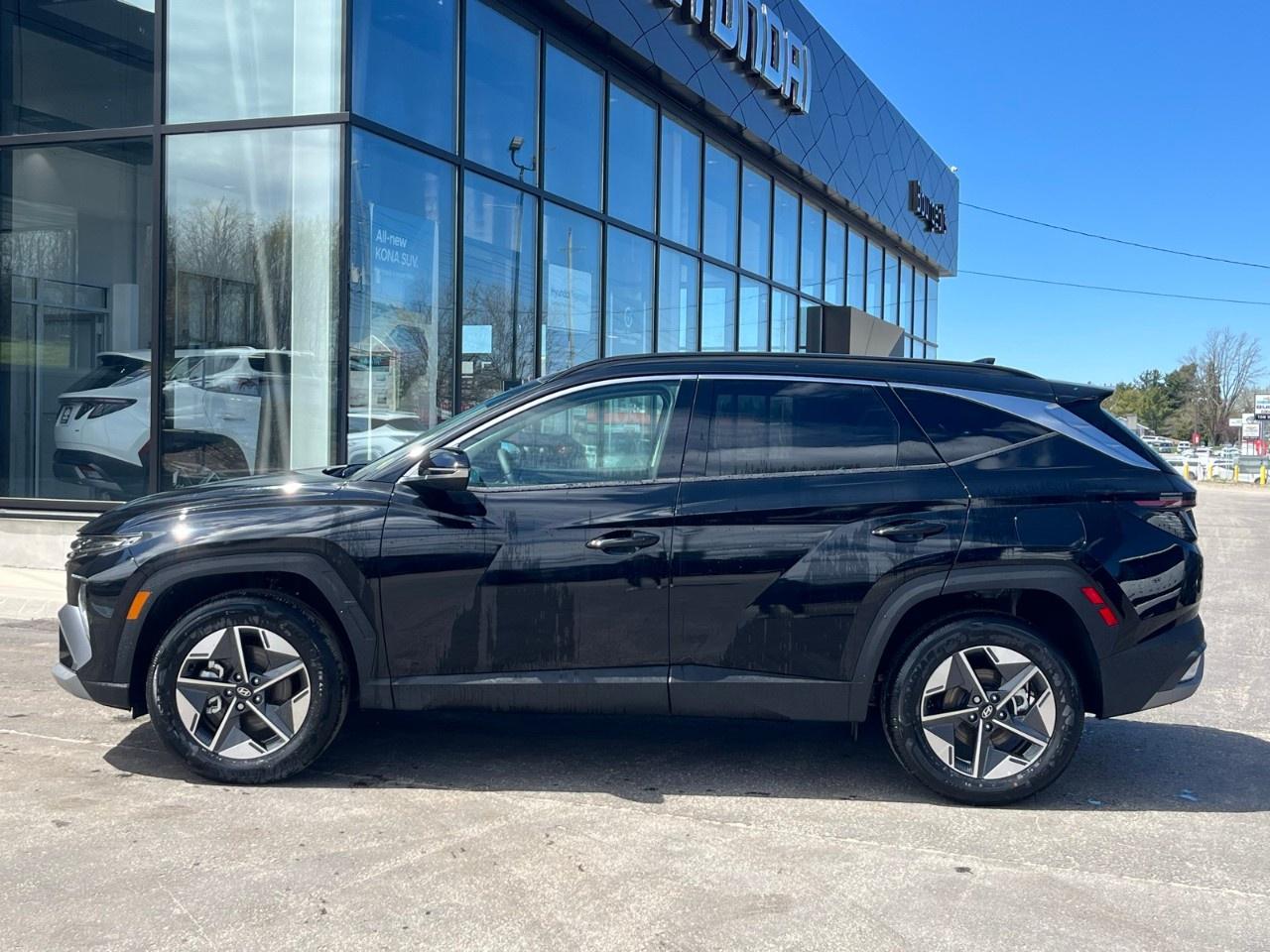 2026 Hyundai Tucson Preferred AWD w/Trend Pkg [TUCWDK2EPMTM] Photo