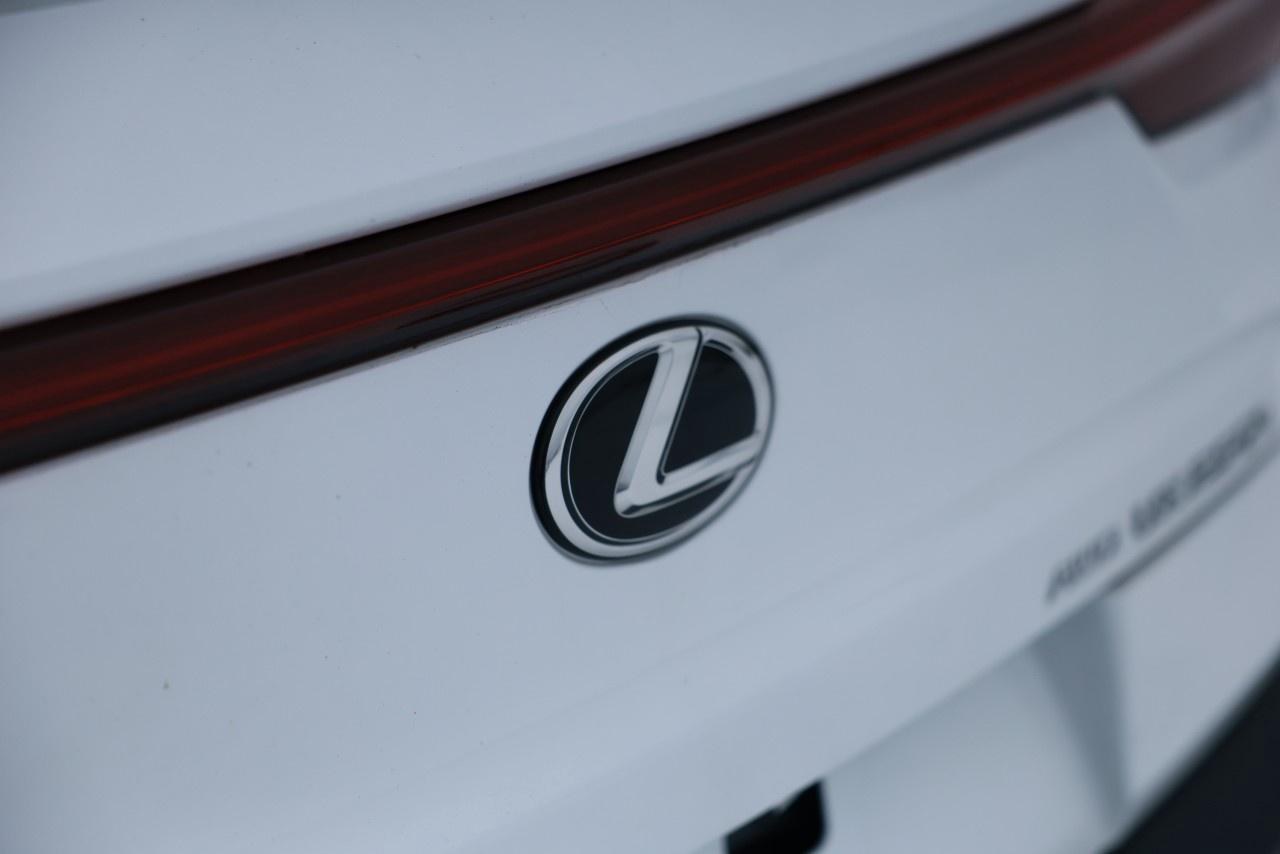 2023 Lexus UX CVT Photo