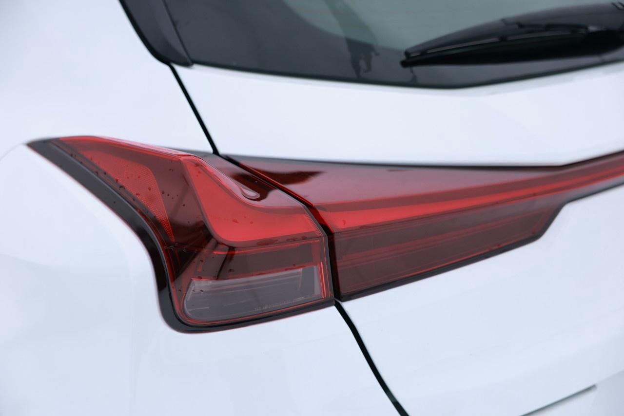 2023 Lexus UX CVT Photo