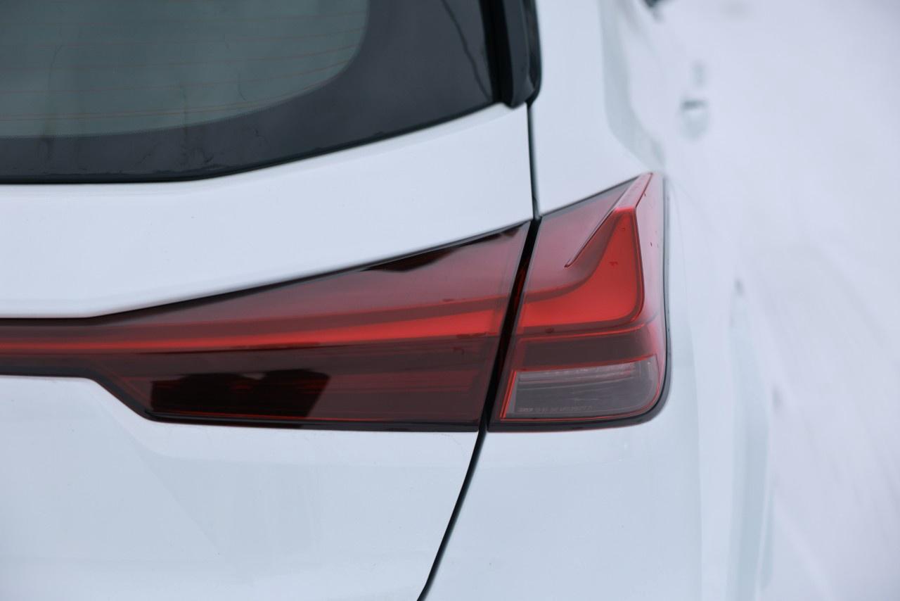 2023 Lexus UX CVT Photo