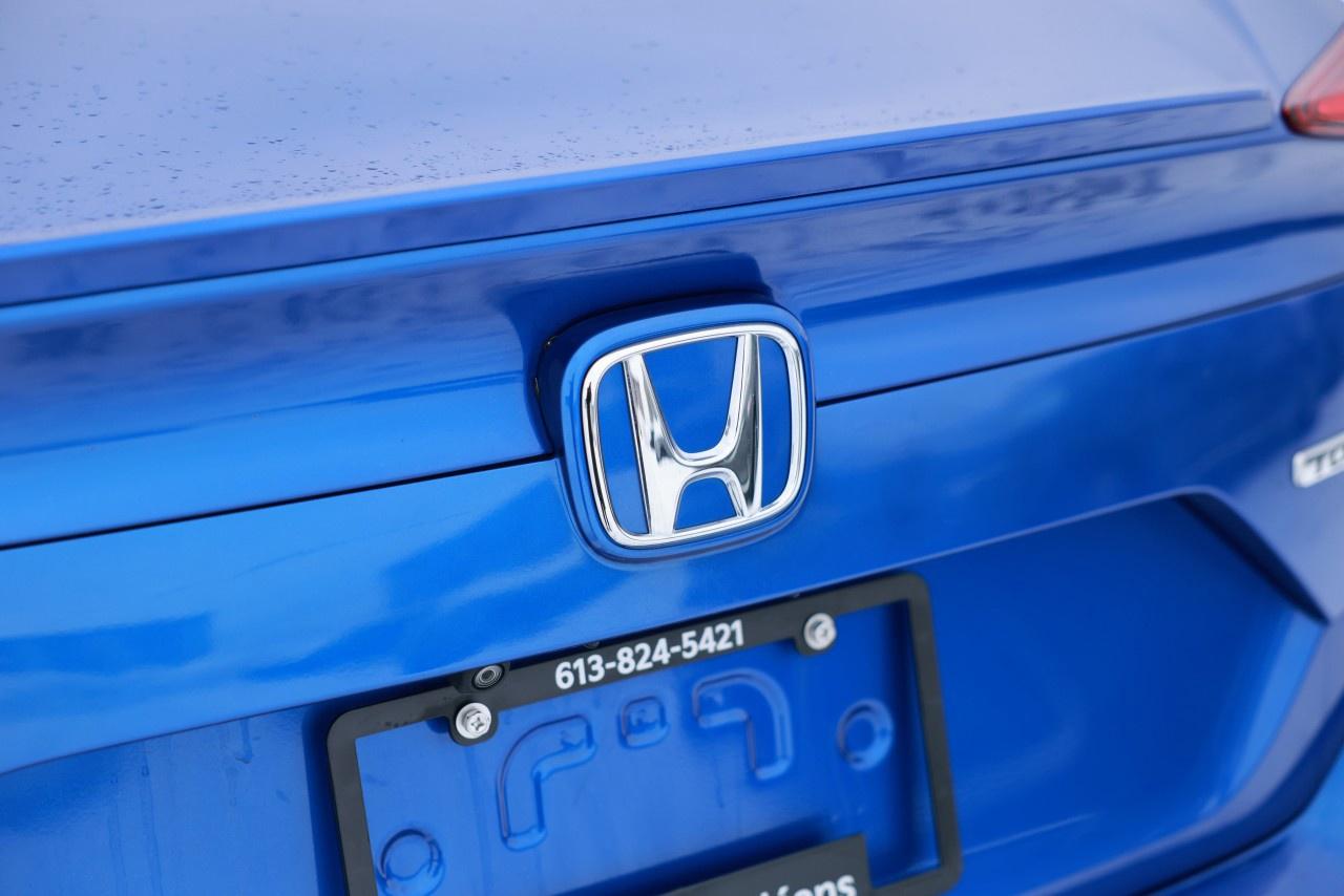 2019 Honda Civic Sedan TOURING CVT SEDAN Photo