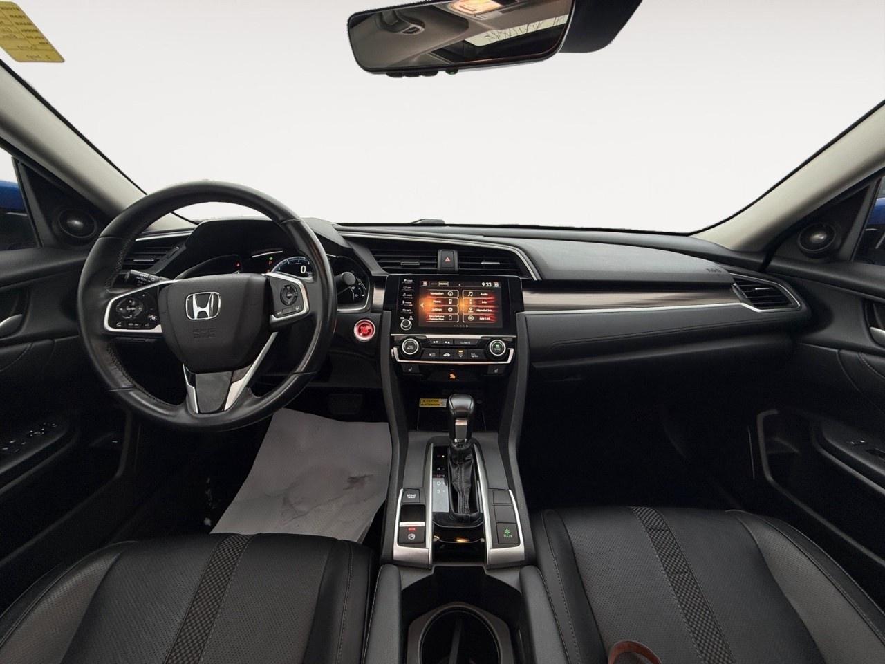 2019 Honda Civic Sedan TOURING CVT SEDAN Photo
