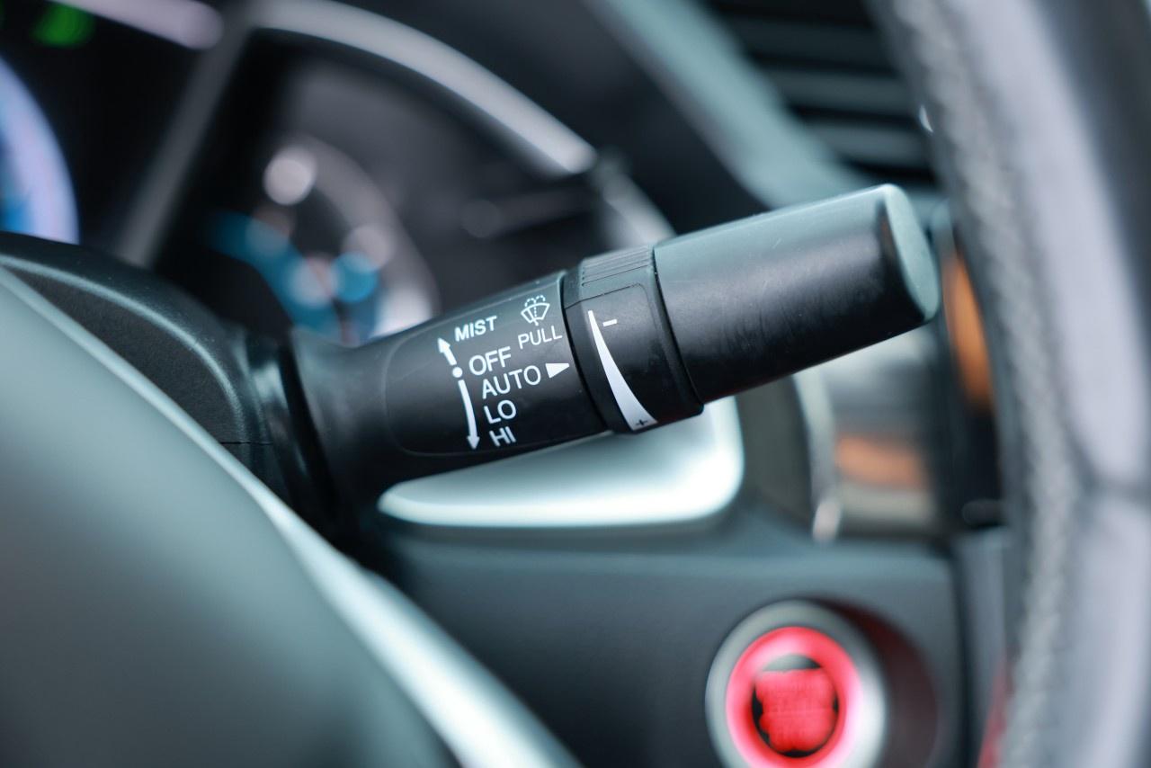 2019 Honda Civic Sedan TOURING CVT SEDAN Photo