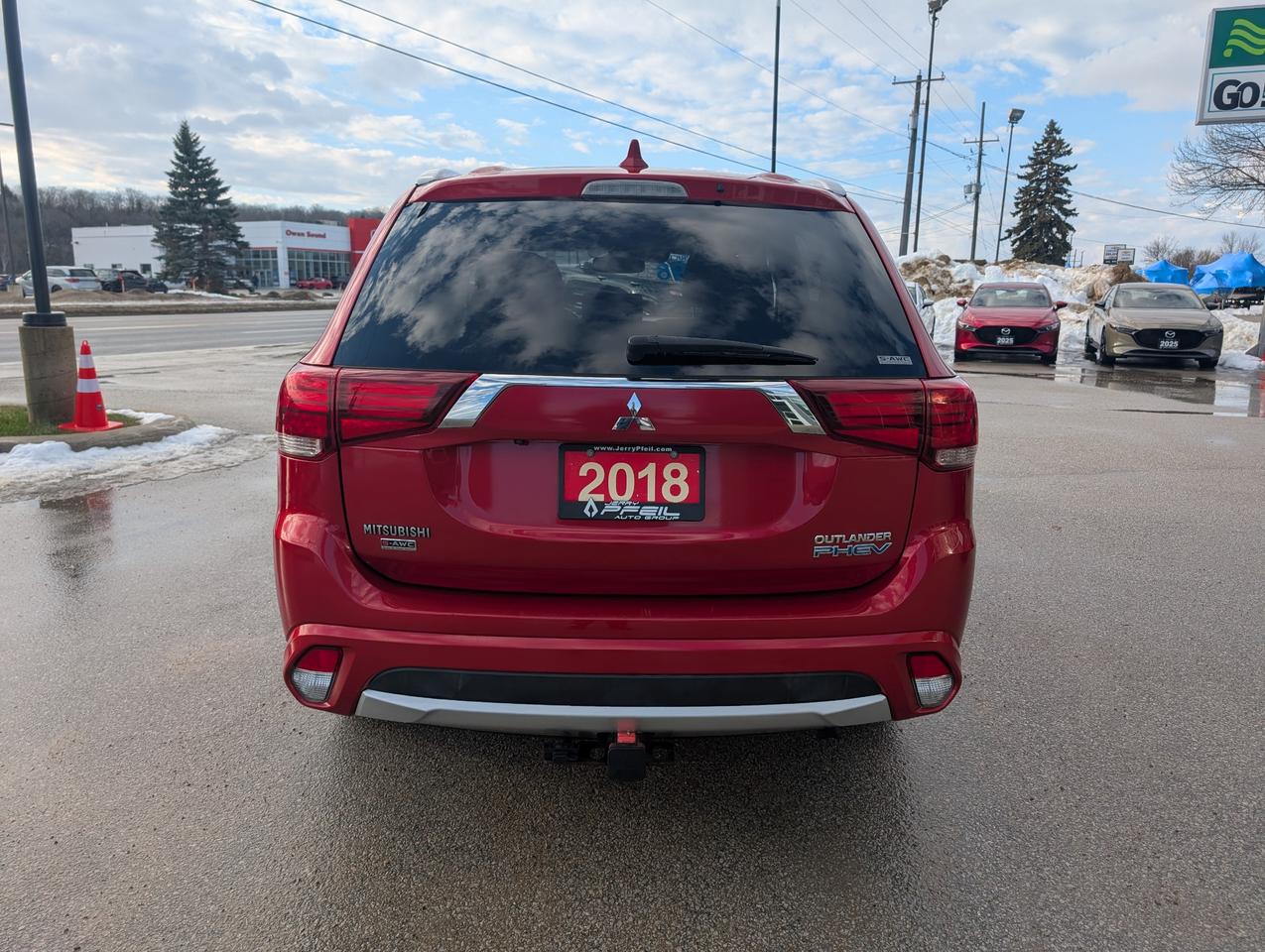 2018 Mitsubishi Outlander Plug-In Hybrid GT Photo