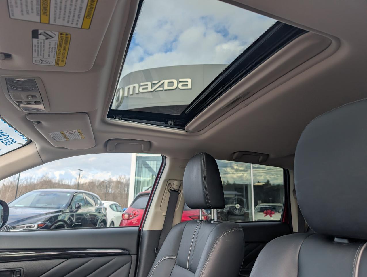 2018 Mitsubishi Outlander Plug-In Hybrid GT Photo