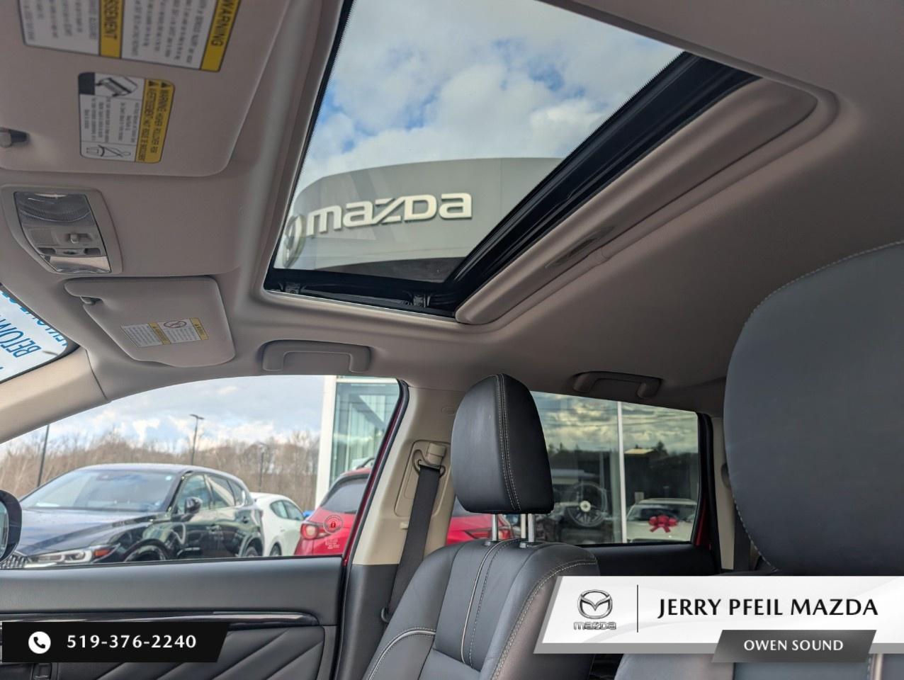 2018 Mitsubishi Outlander Phev GT S-AWC Photo