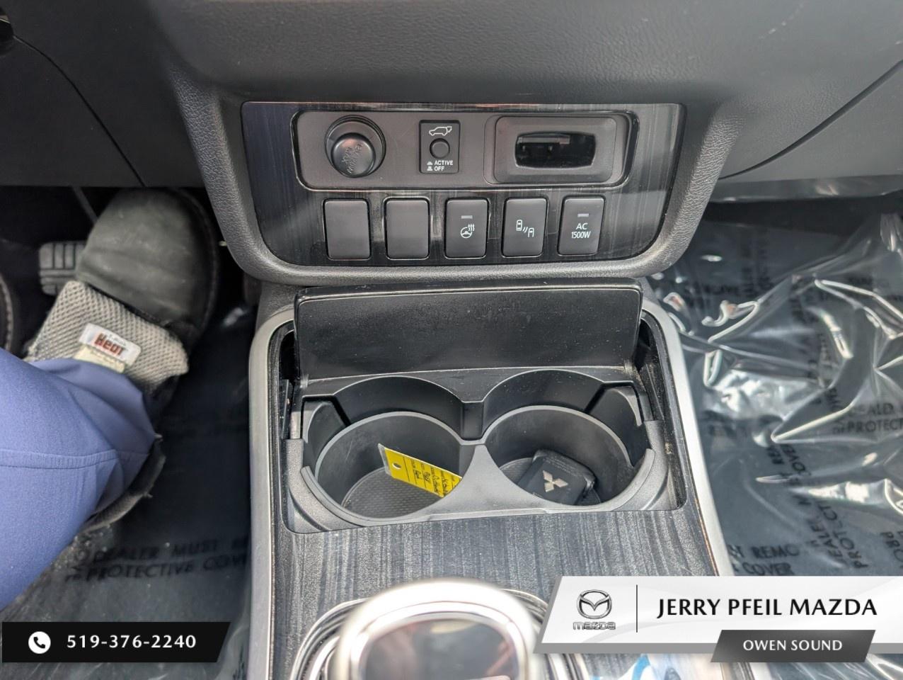 2018 Mitsubishi Outlander Phev GT S-AWC Photo