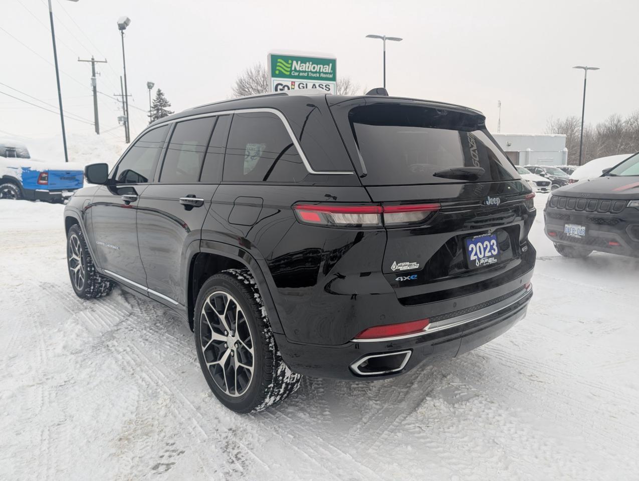 2023 Jeep Grand Cherokee 4xe Summit Photo2
