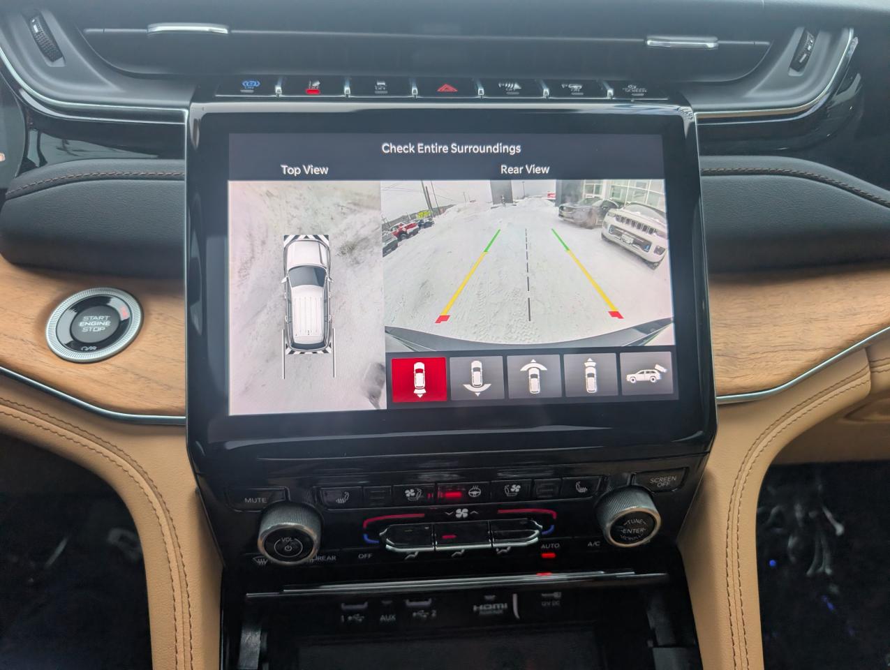 2023 Jeep Grand Cherokee 4xe Summit Photo