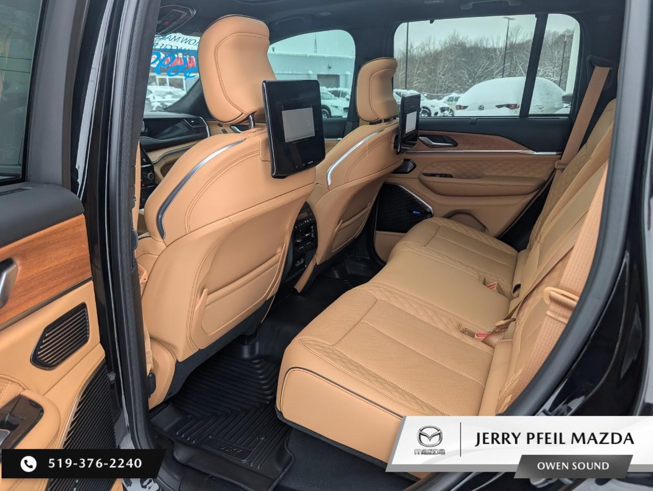 2023 Jeep Grand Cherokee 4xe Summit Reserve 4x4 Photo