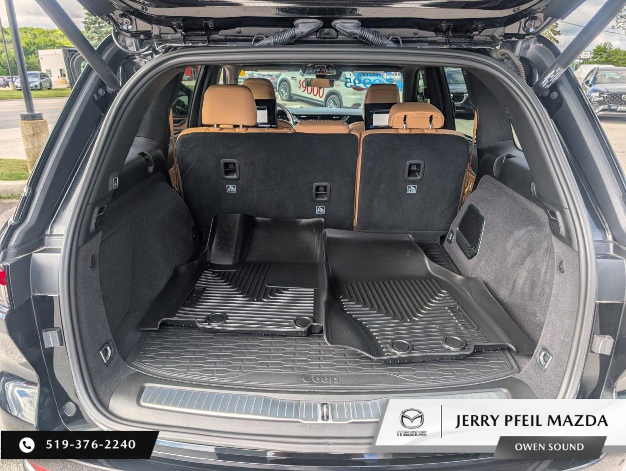 2023 Jeep Grand Cherokee 4xe Summit Reserve 4x4 Photo
