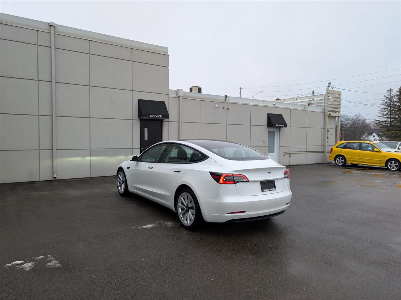 2022 Tesla Model 3 STANDARD Photo2