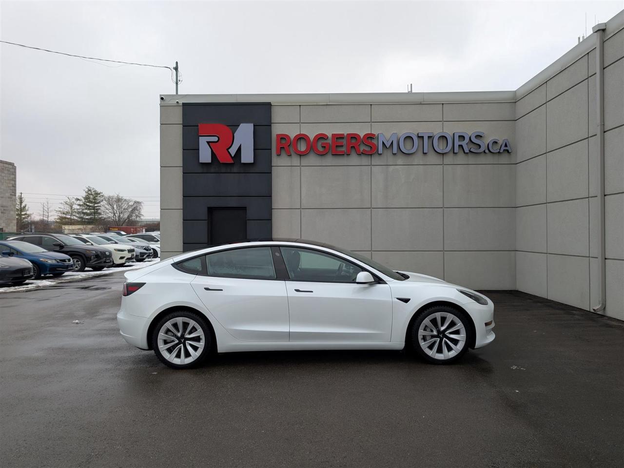 2022 Tesla Model 3 STANDARD